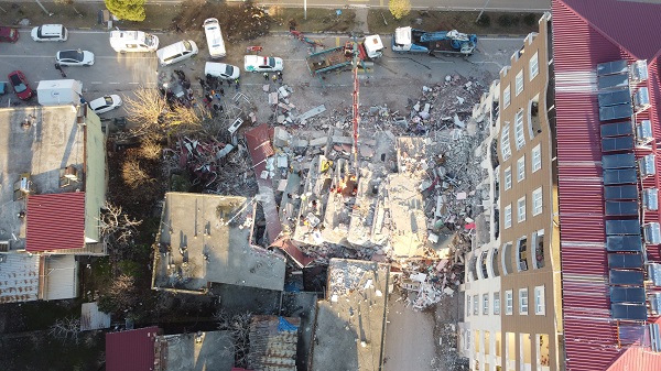 Foto - Depremzedelere nasıl müdahale edilir? Yapılan hata felç bırakabilir