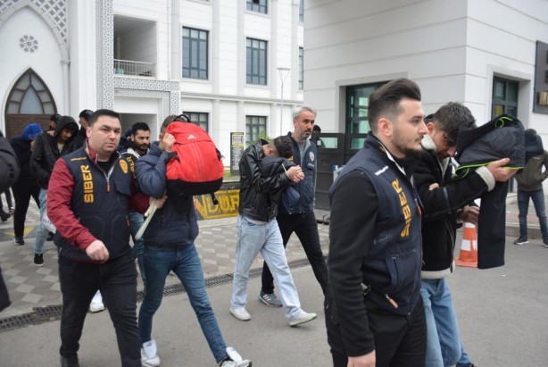 Foto - Depremzedeleri dolandıran çete çökertildi