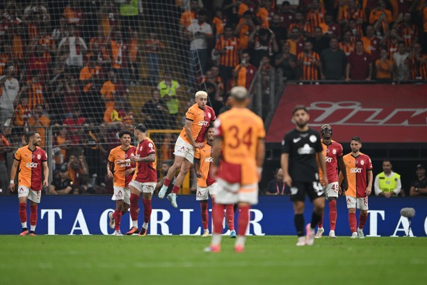 Foto - Derbi alarmı verildi: Okan Buruk o üç oyuncuyu kenara çekti: Sakın yapmayın
