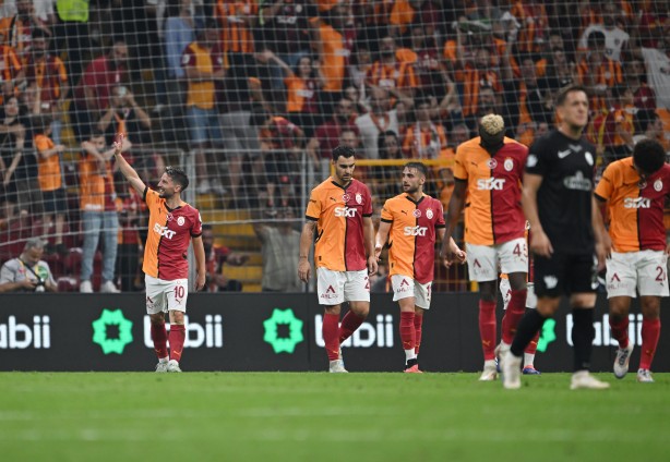 Foto - Derbi alarmı verildi: Okan Buruk o üç oyuncuyu kenara çekti: Sakın yapmayın