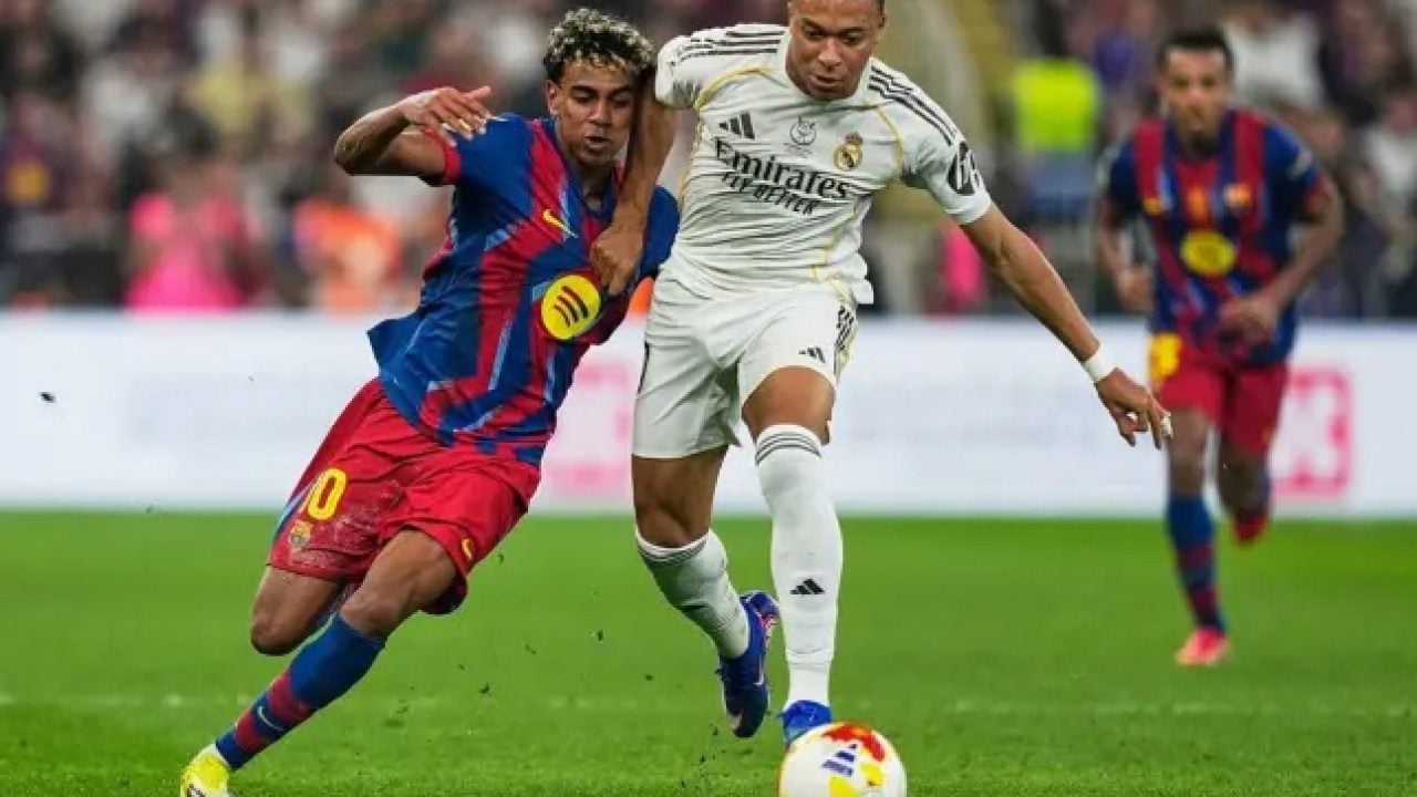 Foto - Derbi öncesi şok haber: Yıldız futbolcu kadrodan çıkarıldı!