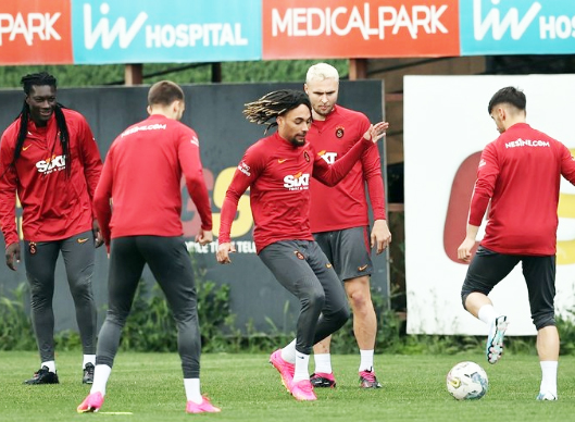 Foto - Derbi öncesinde ilk kapışma başladı bile... Sürpriz gelişme!