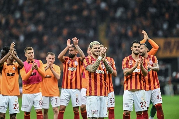 Foto - Derbi sonrası Galatasaray'dan Beşiktaş'a 'gelenek' göndermesi