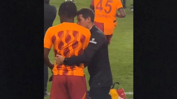 Foto - Derbi sonunda Batshuayi'nin hareketleri dikkat çekti: Yanına giden isim ona ne dedi?