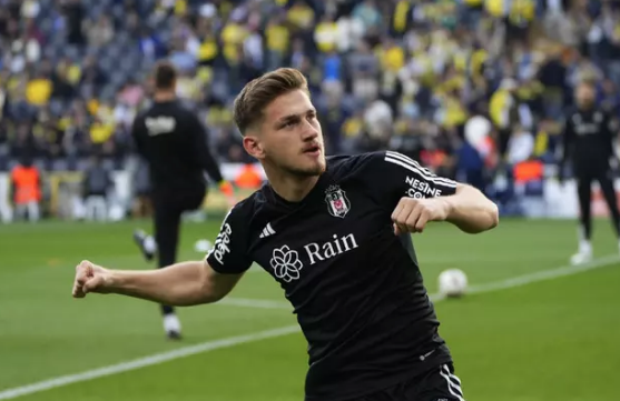 Foto - Derbi tarihinde bir daha kolay kolay yaşanmaz... Fenerbahçe tribünlerinden sürpriz hareket!