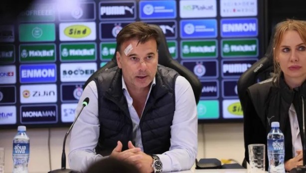 Derbi yenilgisi taraftarı çılgına çevirdi! Soyunma odasını basıp teknik direktörü feci şekilde dövdüler