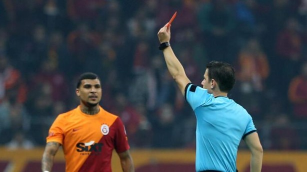 Foto - Derbide Fatih Terim çıldırdı! Hakeme söylediği sözler ortaya çıktı