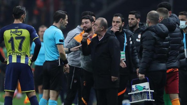 Foto - Derbide Fatih Terim çıldırdı! Hakeme söylediği sözler ortaya çıktı