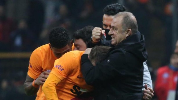 Foto - Derbide Fatih Terim çıldırdı! Hakeme söylediği sözler ortaya çıktı