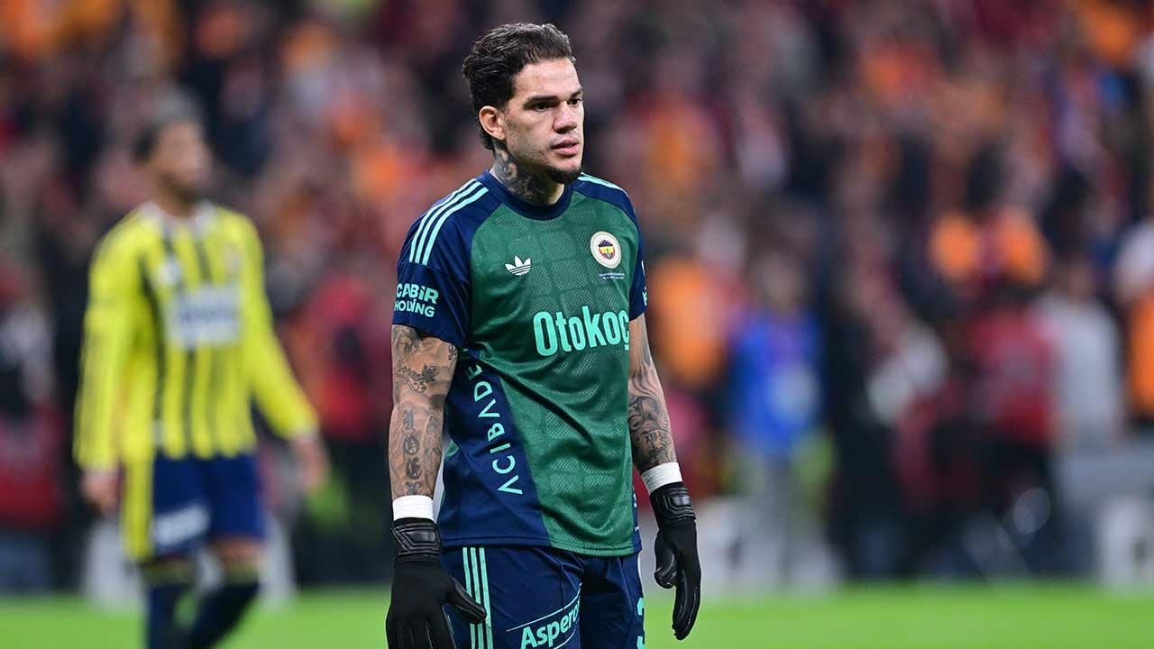 Foto - Derbide Fenerbahçelilerin alkışladığı tek bir oyuncu oldu...