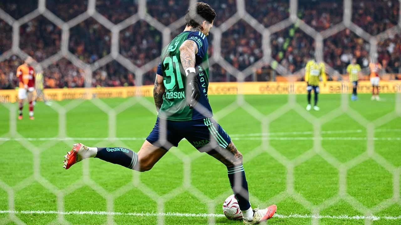 Foto - Derbide Fenerbahçelilerin alkışladığı tek bir oyuncu oldu...