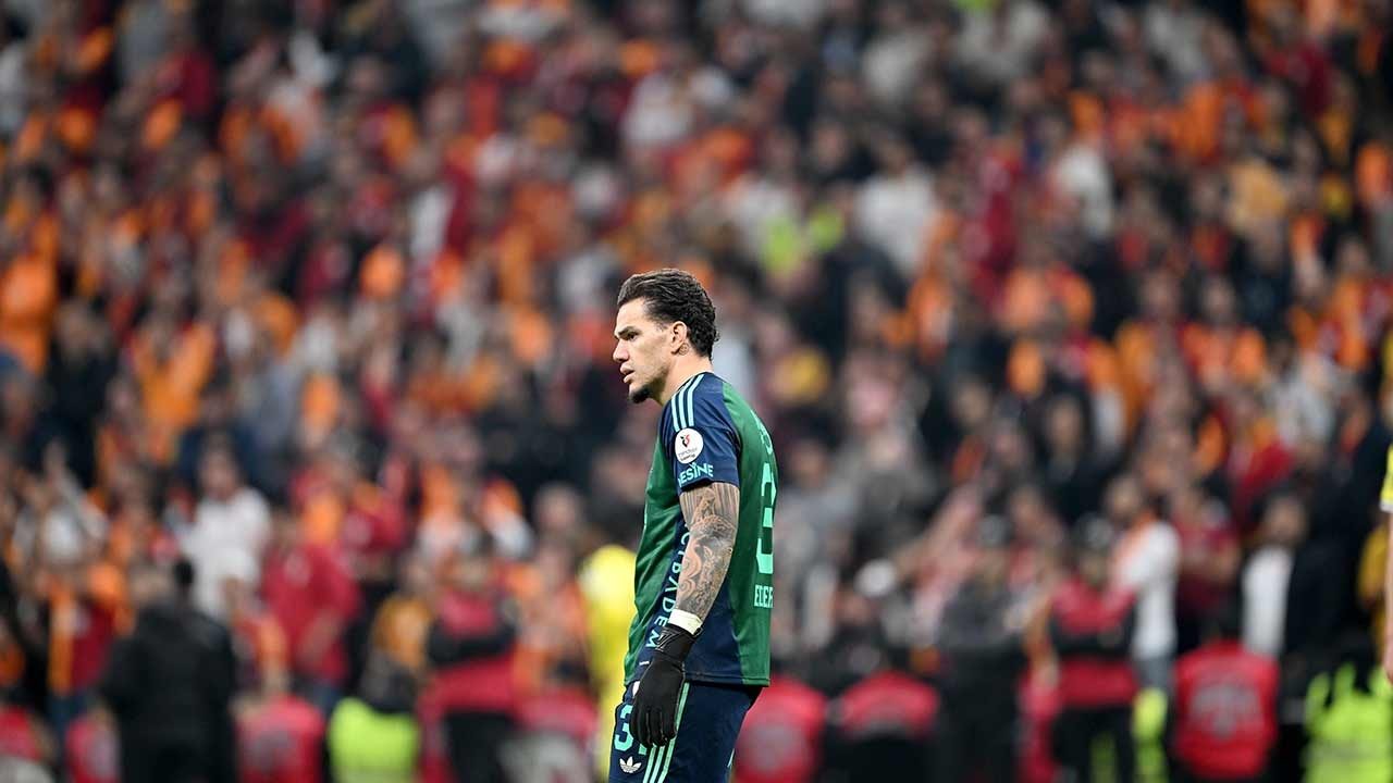 Foto - Derbide Fenerbahçelilerin alkışladığı tek bir oyuncu oldu...