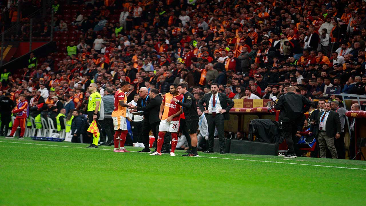 Foto - Derbideki hata kriz çıkarabilir! Ünlü hakem tehlikeyi açıkladı