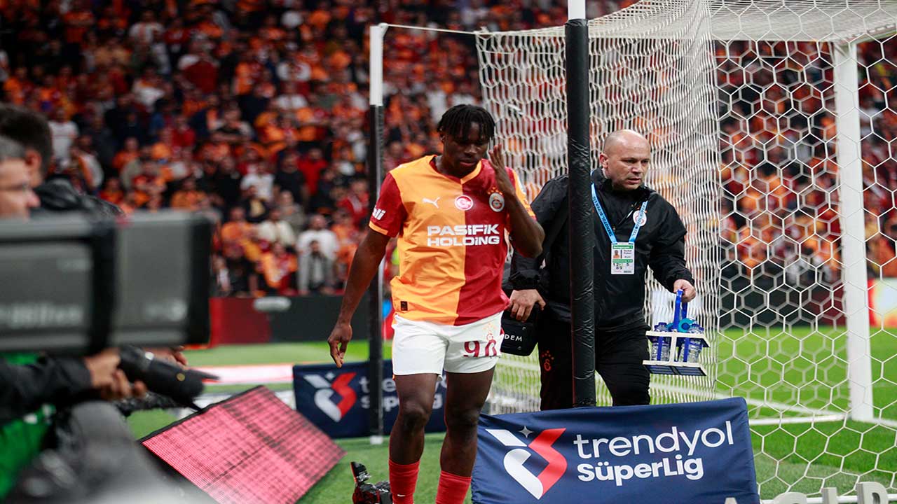 Foto - Derbideki hata kriz çıkarabilir! Ünlü hakem tehlikeyi açıkladı