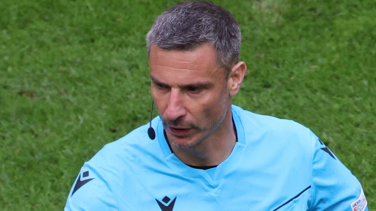 Foto - Derbinin hakemi hakkında olay yorum: Takımlar ayaklandı ve TFF çaresiz kaldı sözleri…