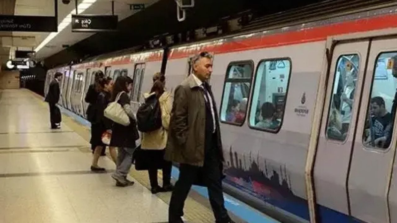 Foto - Derbiye gidecekler dikkat! İstanbul'da metro saatleri değişti: Seferlerde maç mesaisi