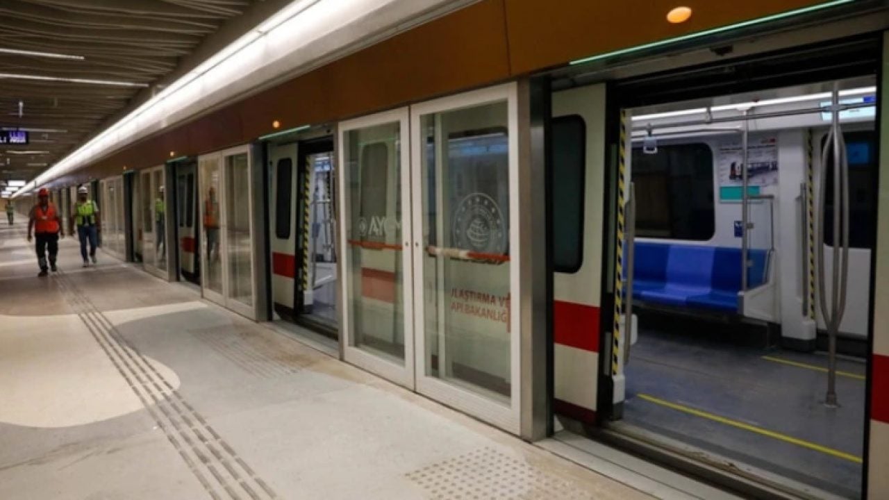 Foto - Derbiye gidecekler dikkat! İstanbul'da metro saatleri değişti: Seferlerde maç mesaisi