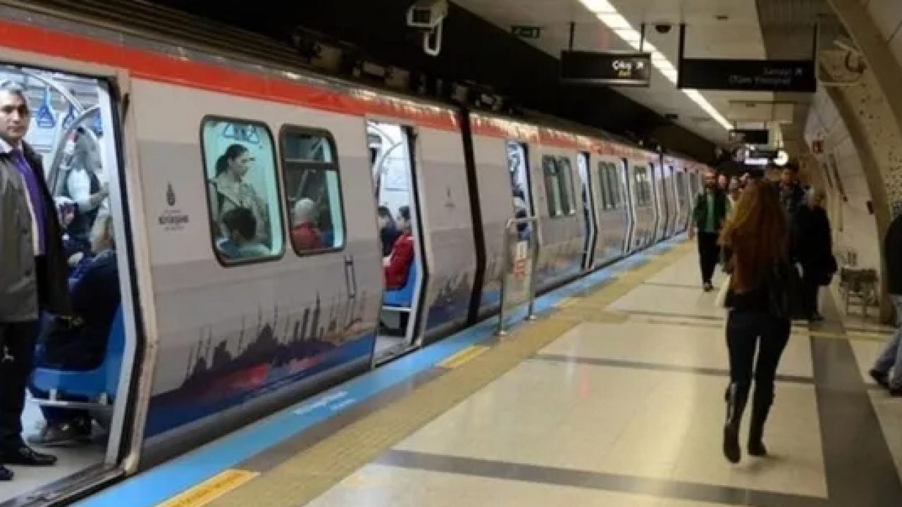 Foto - Derbiye gidecekler dikkat! İstanbul'da metro saatleri değişti: Seferlerde maç mesaisi