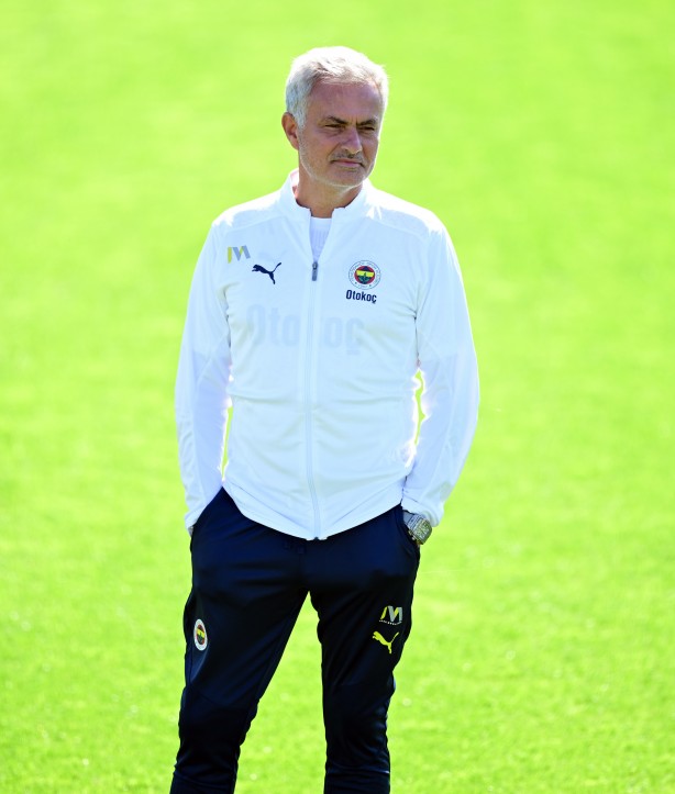 Foto - Derdin ne senin dediler: Olduğu gibi yazdılar! En çok buna kızdılar: Mou için son karar netleşti...