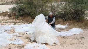 Foto - Dere yakınındaki arazi şaşırtan görüntü şok etti: 40 gelinlik buldular!