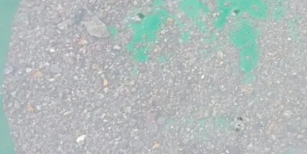 Foto - Dereden haftada 13 gram altın topluyor