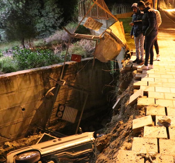 Foto - Dereye düştü! 2 kişi yaralandı