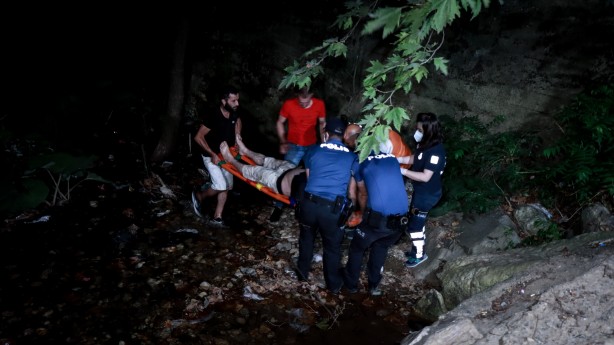 Foto - Dereye düştü, yaralandı! Böyle kurtarıldı