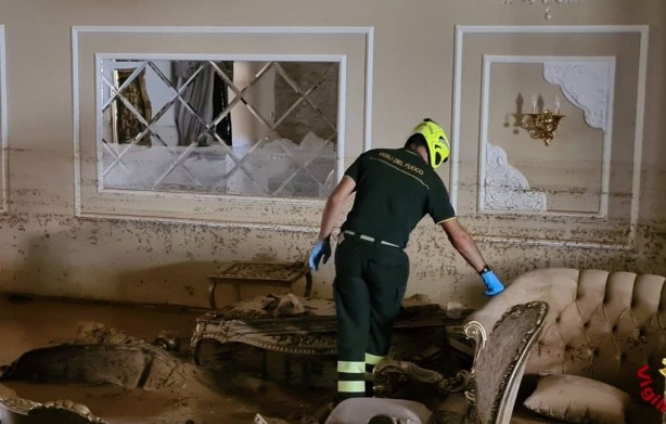 Foto - Derne kenti ölüm kokuyor