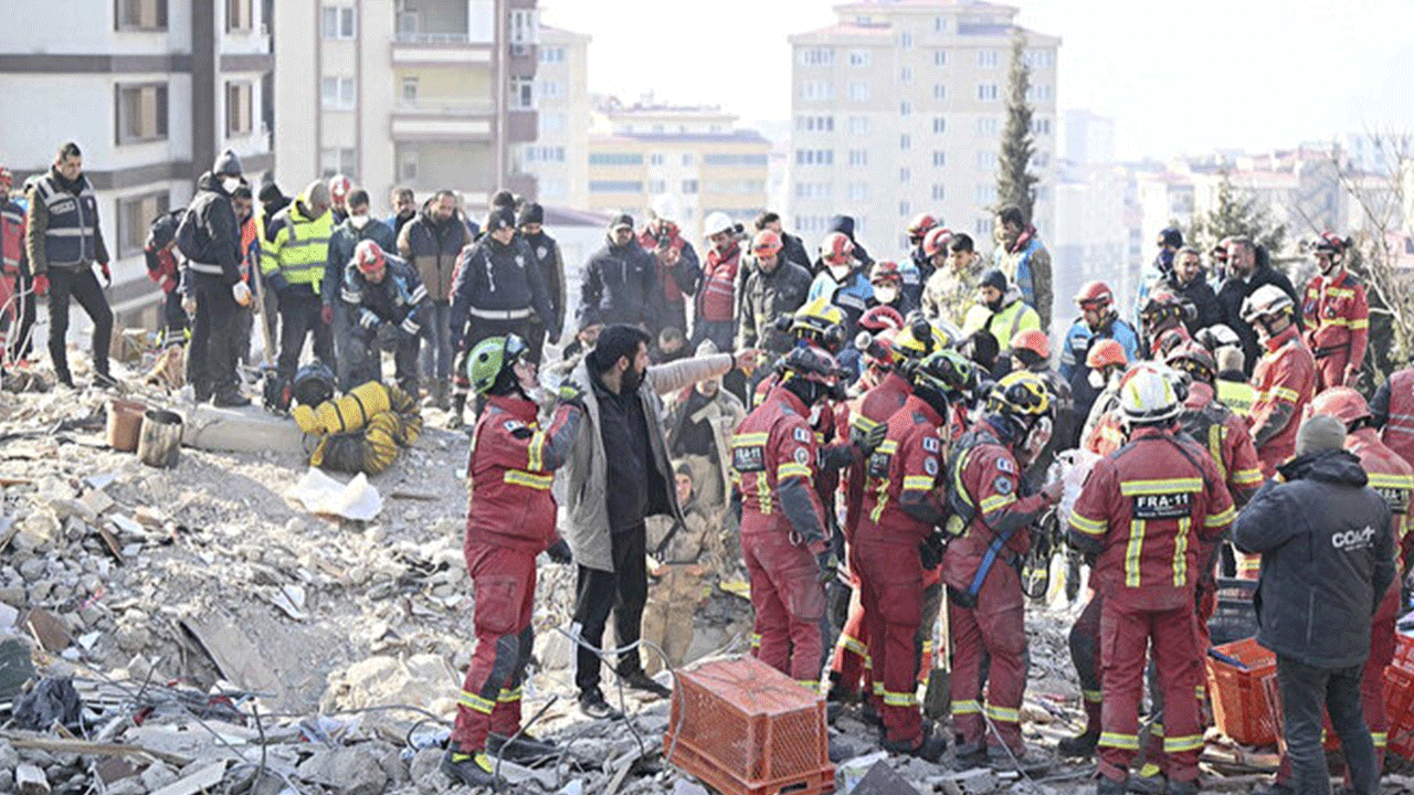 Foto - Acılar unutulmadı: Asrın felaketinin ikinci yılı!