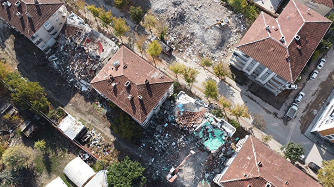 Foto - Acılar unutulmadı: Asrın felaketinin ikinci yılı!