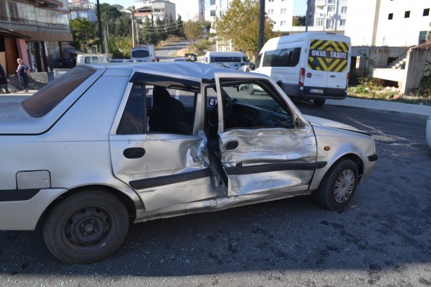 Foto - Derse yetişmeye çalışan öğrenciler ölümden döndü