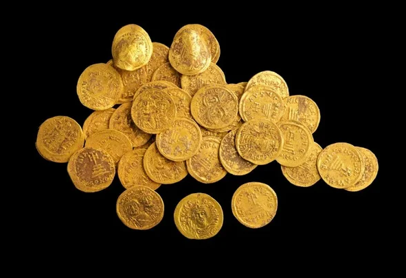 Foto - Dev altın hazinesi bulundu! ‘Müslümanlar bulmasın’ diye bakın ne yapmışlar