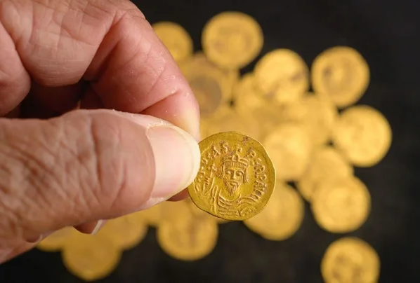 Foto - Dev altın hazinesi bulundu! ‘Müslümanlar bulmasın’ diye bakın ne yapmışlar