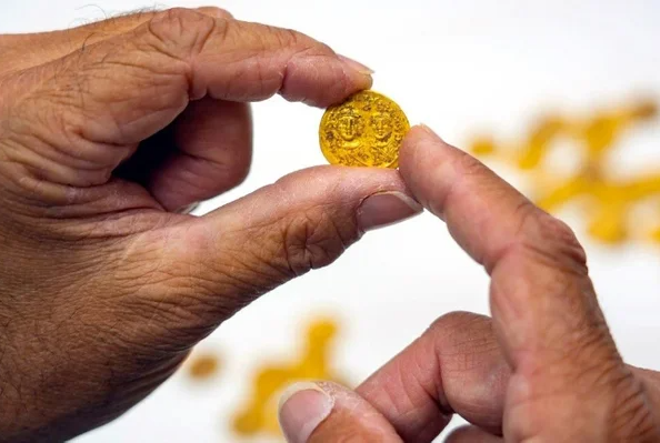 Foto - Dev altın hazinesi bulundu! ‘Müslümanlar bulmasın’ diye bakın ne yapmışlar