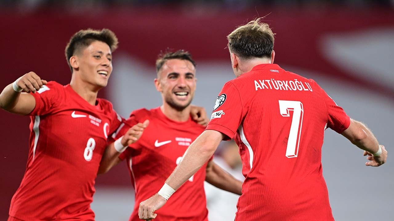 Foto - Dev karşılaşma için geri sayım başladı! Türkiye-İspanya maçı şifresiz kanalda