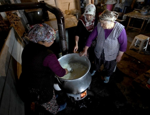 Foto - Dev kazanlar çeçil peyniri için yakıldı