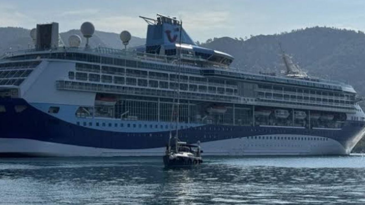 Foto - Dev kruvaziyer gemisi Marmaris'te: Limana 2 bin 370 turist getirdi