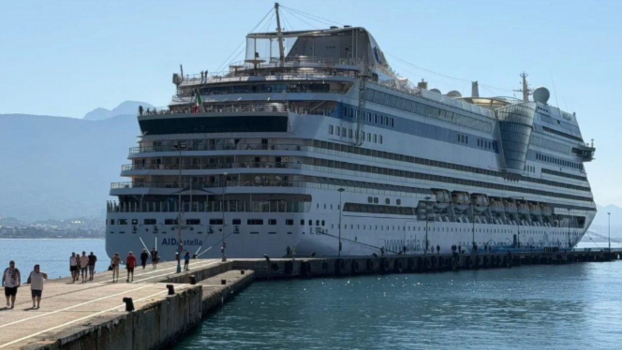 Foto - Dev kruvaziyer gemisi Marmaris'te: Limana 2 bin 370 turist getirdi