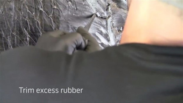 Foto - Dev lastiği böyle tamir ediyor!