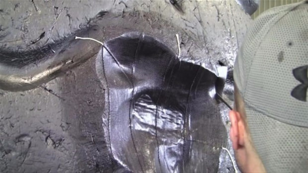 Foto - Dev lastiği böyle tamir ediyor!