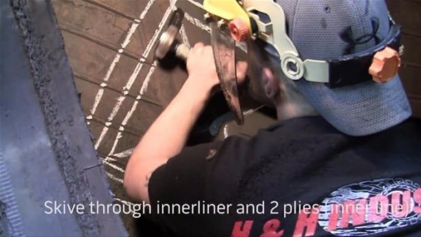 Foto - Dev lastiği böyle tamir ediyor!