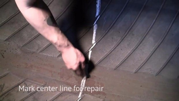 Foto - Dev lastiği böyle tamir ediyor!