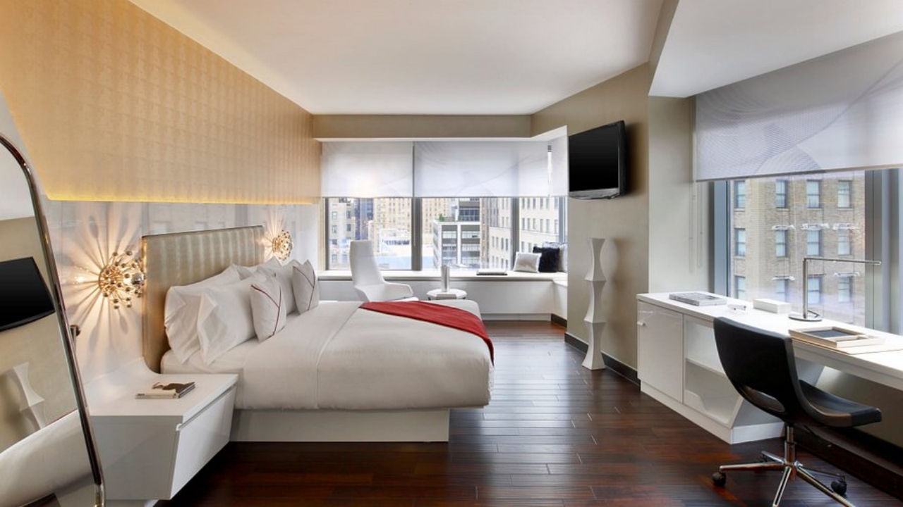 Foto - Dev otel zinciri iflas etti! Kapıdaki yazıyı görenler şoke oldu