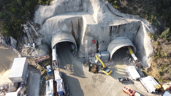 Foto - Dev projede çalışmalar tam gaz devam! 1.5 saatlik yol 30 dakikaya inecek