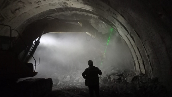 Foto - Dev projede çalışmalar tam gaz devam! 1.5 saatlik yol 30 dakikaya inecek