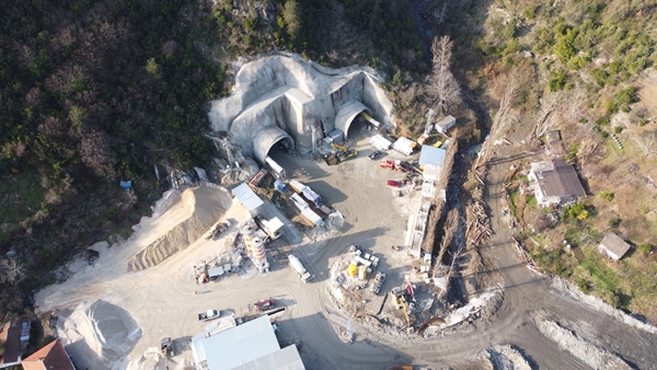 Foto - Dev projede çalışmalar tam gaz devam! 1.5 saatlik yol 30 dakikaya inecek