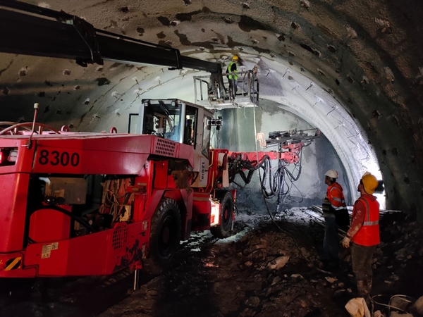 Foto - Dev projede çalışmalar tam gaz devam! 1.5 saatlik yol 30 dakikaya inecek