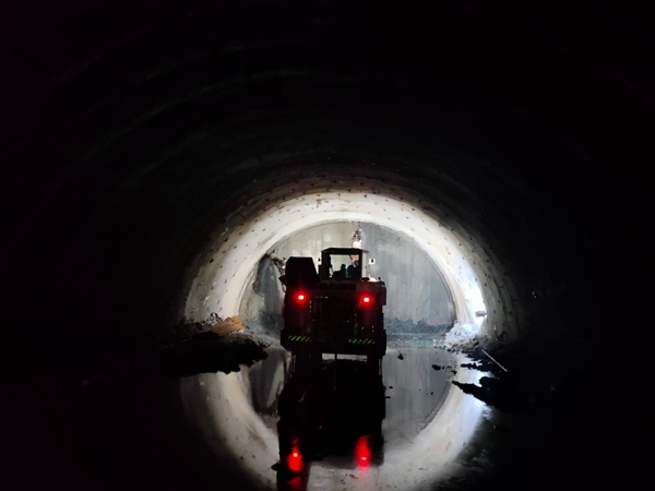 Foto - Dev projede çalışmalar tam gaz devam! 1.5 saatlik yol 30 dakikaya inecek