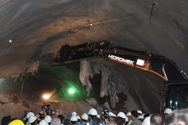 Foto - Dev projede ışık göründü... Süre 2 saat 15 dakikaya inecek!