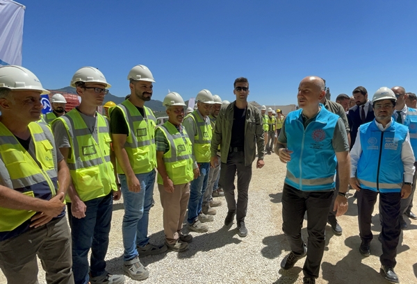 Foto - Dev projede ışık göründü... Süre 2 saat 15 dakikaya inecek!